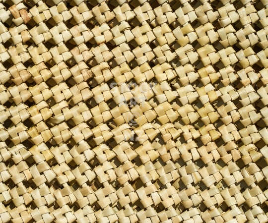 Splashback photo: Windmill knot flax weaving