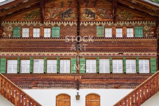 Simmentaler Hausweg - eines der schoensten Simmental Chalets