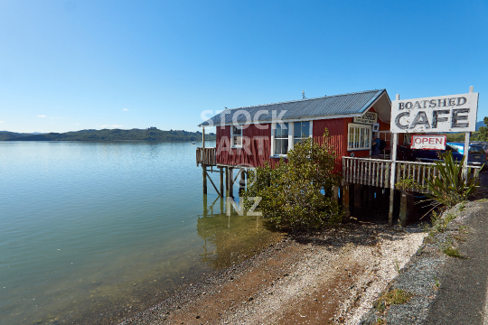 Boatshed Cafe in Rawene