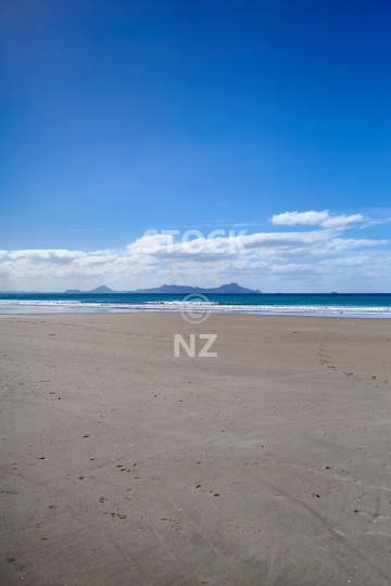 Bream Bay beach at Waipu Cove - Northland, NZ