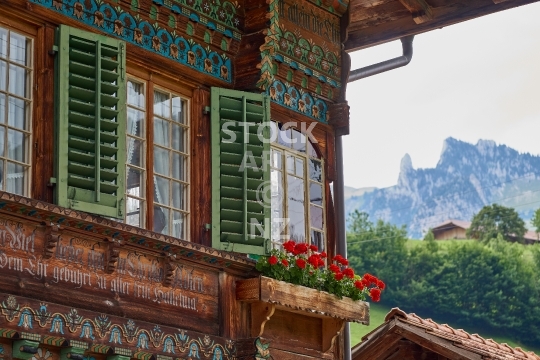 Cozy wooden chalet - With old windows, flowers and decorations - Simmental, Bernese Oberland, Switzerland