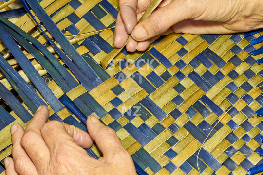 Process of New Zealand flax weaving
