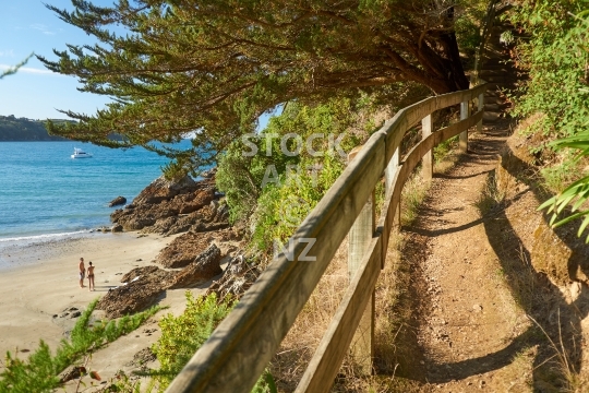 Te Ara Hura Walkway in Little Oneroa Bay on Waiheke Island