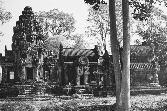 Thommanon temple - Angkor - Early 12th century Hindu temple near Angkor Wat - black & white vintage low resolution photo from March 1992