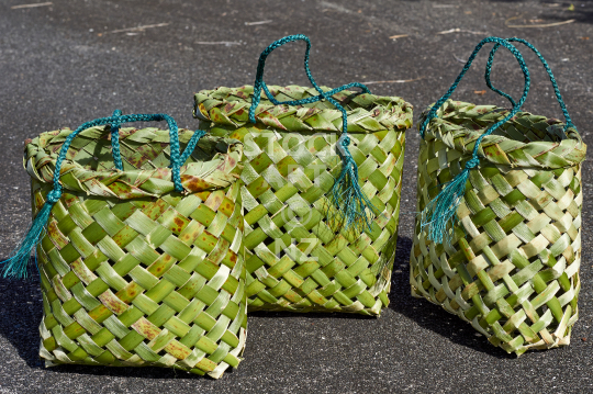 Waikawa style rough kete for shopping or storage - NZ flax weaving