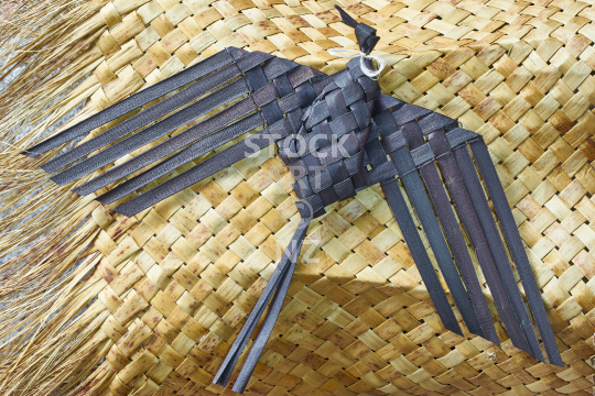 Woven tui bird - NZ flax weaving